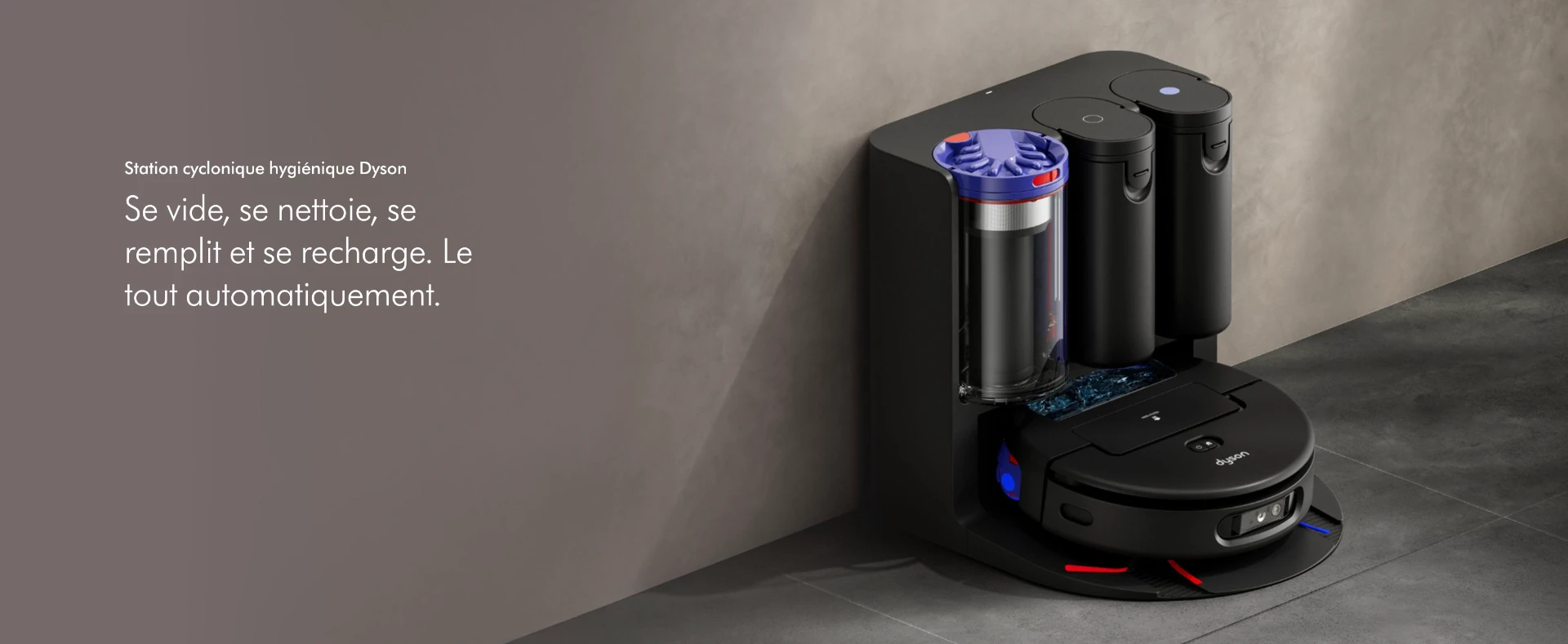 Dyson Spot+Scrub Ai dans sa station cyclonique automatique